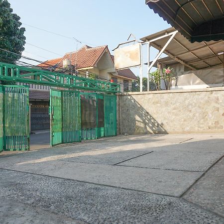 Reddoorz Near Kemang Square Hotell Jakarta Eksteriør bilde