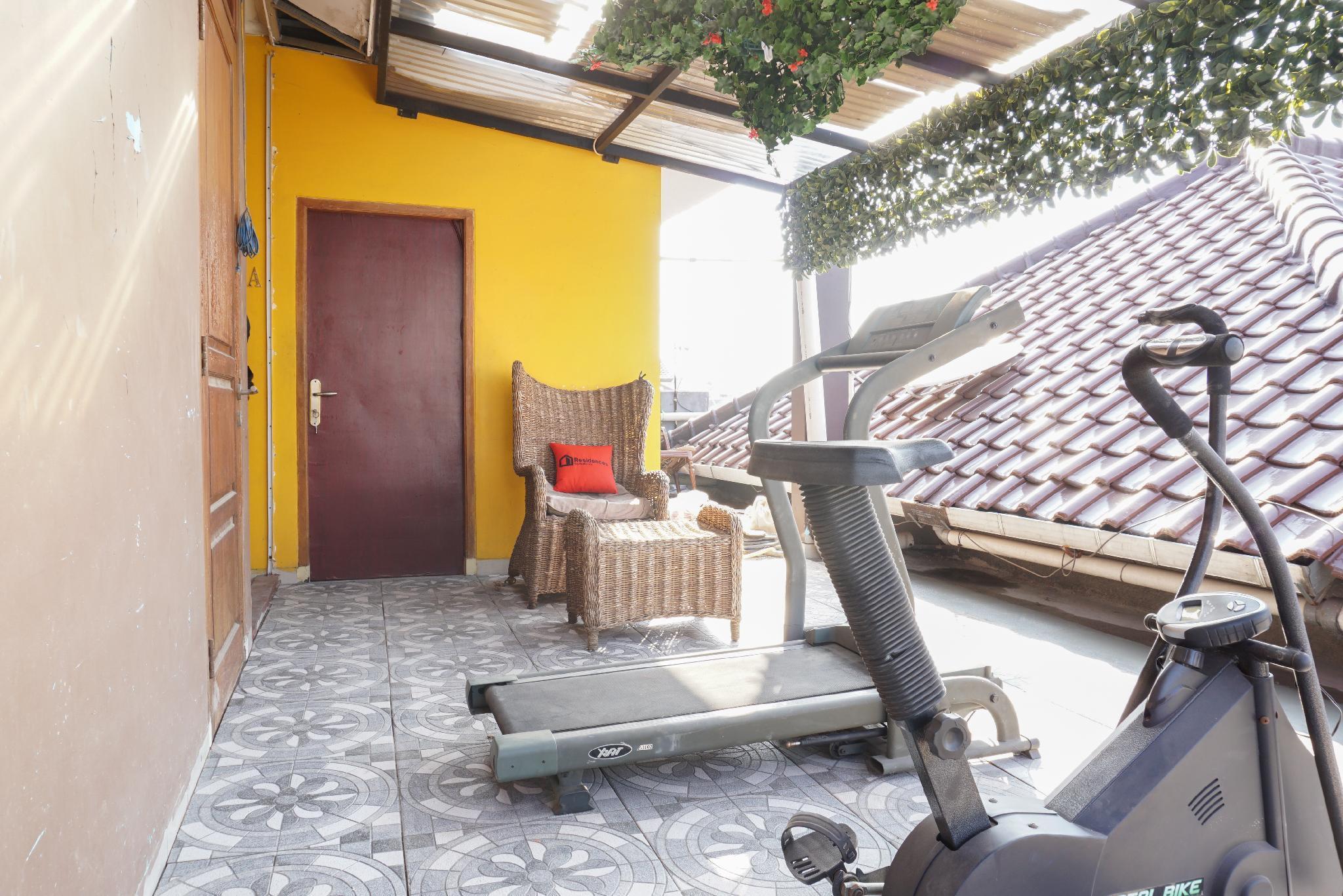 Reddoorz Near Kemang Square Hotell Jakarta Eksteriør bilde