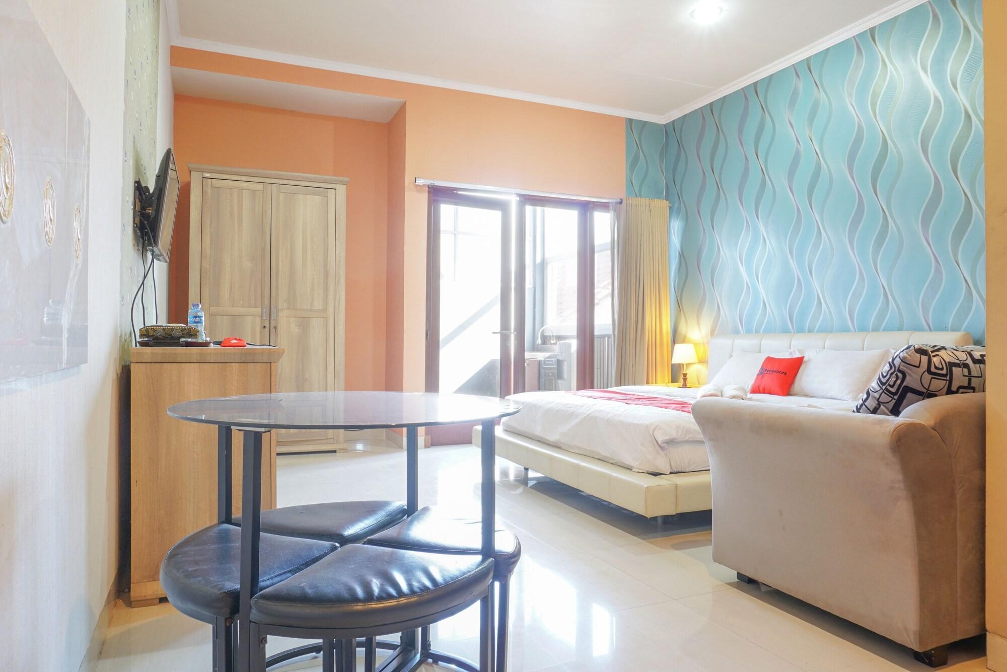 Reddoorz Near Kemang Square Hotell Jakarta Eksteriør bilde